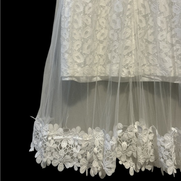 White Lace Midi Dress with Tulle Overlay - Picture 4 of 4